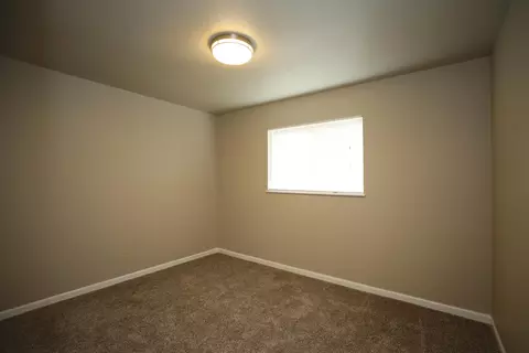 2236 Washington Ave, Redding, CA 96001 photo 8