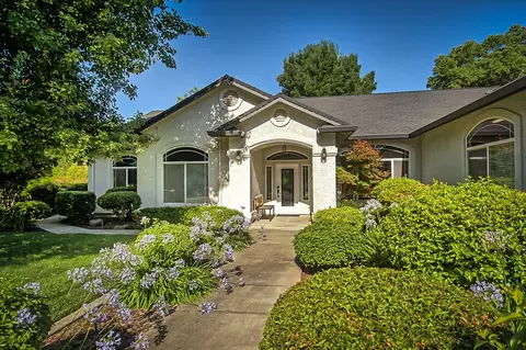 6420 Lucerne Ct, Redding, CA 96001 photo 3