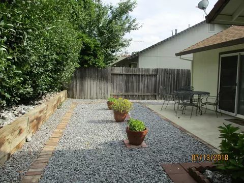 445 Yolla Bolly Trl, Redding, CA 96003 photo 9