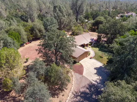 16168 Montgomery Ranch Rd, Redding, CA 96001 photo 2