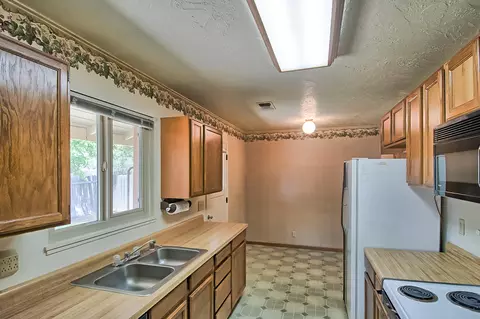 2835 Regal Ave, Redding, CA 96002 photo 12