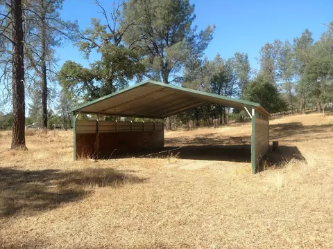 12181 Buckle Dr, Redding, CA 96003 photo 6