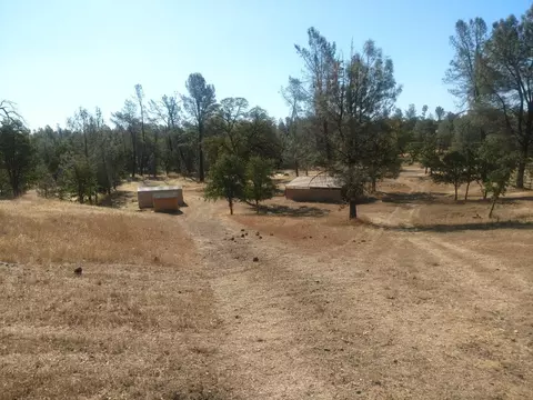 12181 Buckle Dr, Redding, CA 96003 photo 4