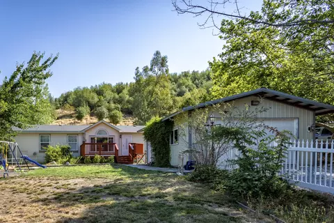 22142 Ravine Ct, Redding, CA 96003 photo 1
