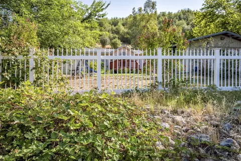 22142 Ravine Ct, Redding, CA 96003 photo 24