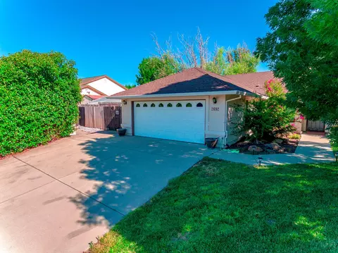 2692 Pendant Way, Redding, CA 96001 photo 2