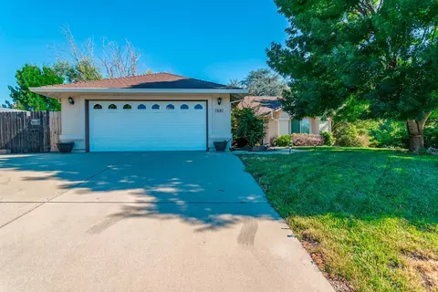 2692 Pendant Way, Redding, CA 96001 photo 3