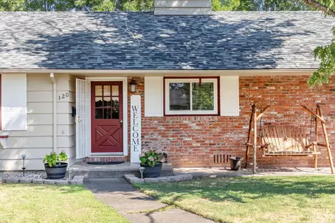 120 Queen Anne Dr, Red Bluff, CA 96080 photo 2