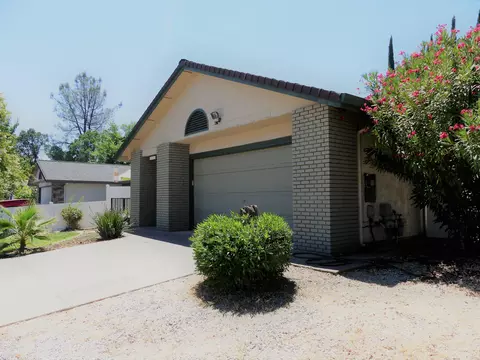 2588 Yana Ave, Redding, CA 96002 photo 3
