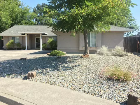 2854 Cobblestone Loop, Anderson, CA 96007 photo 3