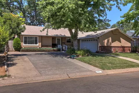 172 Oleander Cir, Redding, CA 96001 photo 1