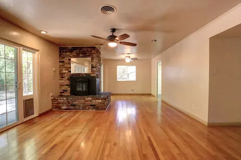 172 Oleander Cir, Redding, CA 96001 photo 11