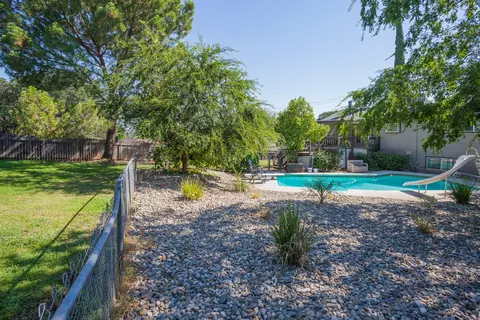 3640 Summit Dr, Redding, CA 96001 photo 32