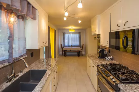 3640 Summit Dr, Redding, CA 96001 photo 11