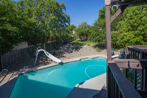 3640 Summit Dr, Redding, CA 96001 photo 27