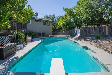3640 Summit Dr, Redding, CA 96001 photo 28
