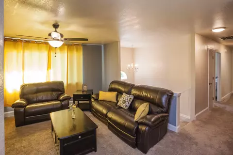 3640 Summit Dr, Redding, CA 96001 photo 2