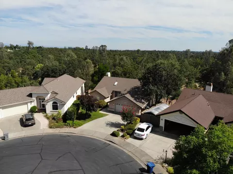 435 Franciscan Trl, Redding, CA 96003 photo 8