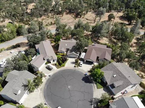 435 Franciscan Trl, Redding, CA 96003 photo 7