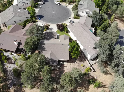435 Franciscan Trl, Redding, CA 96003 photo 9