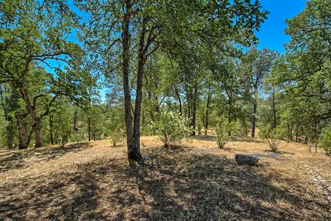 435 Franciscan Trl, Redding, CA 96003 photo 6