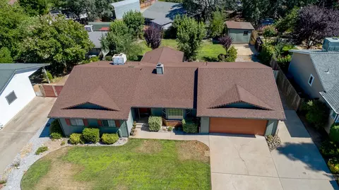 2639 Ivy Hill Dr, Redding, CA 96002 photo 2