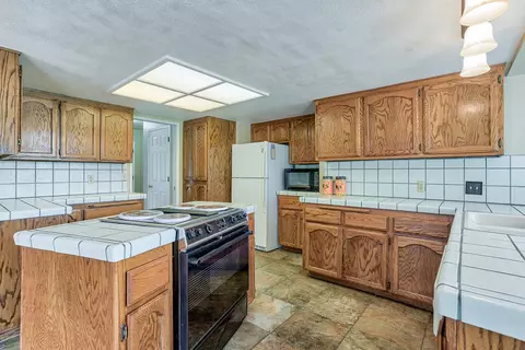 2639 Ivy Hill Dr, Redding, CA 96002 photo 12
