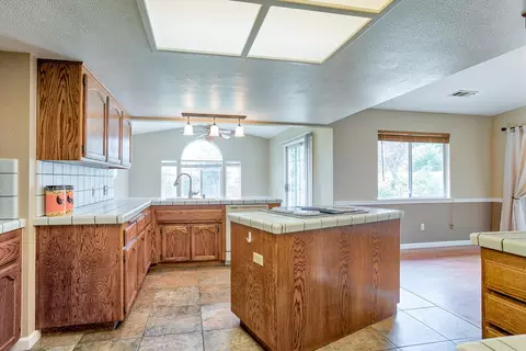2639 Ivy Hill Dr, Redding, CA 96002 photo 13
