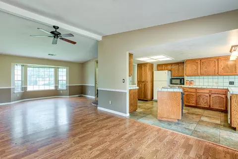 2639 Ivy Hill Dr, Redding, CA 96002 photo 9