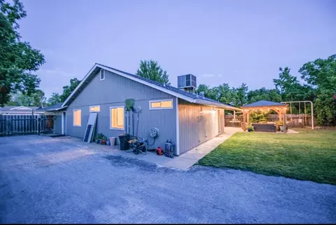 1590 Purple Way, Redding, CA 96003 photo 8