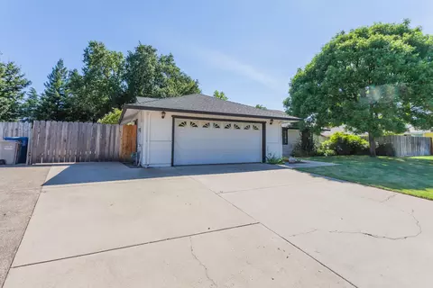 3155 Barrel Ct, Redding, CA 96001 photo 4