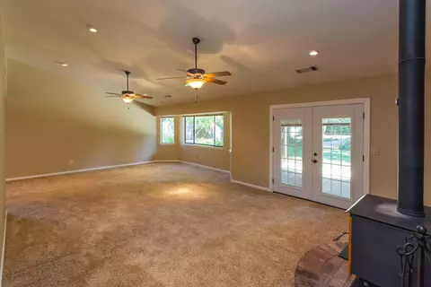 3155 Barrel Ct, Redding, CA 96001 photo 17