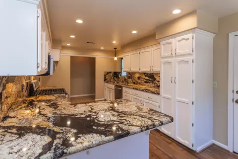 3155 Barrel Ct, Redding, CA 96001 photo 10