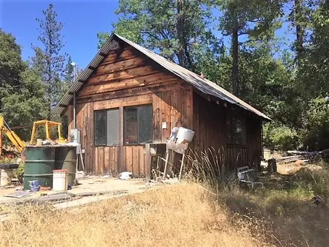 16992 Phillips Rd, Oak Run, CA 96069 photo 5