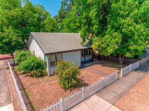 905 Parkview Ave, Redding, CA 96001 photo 27