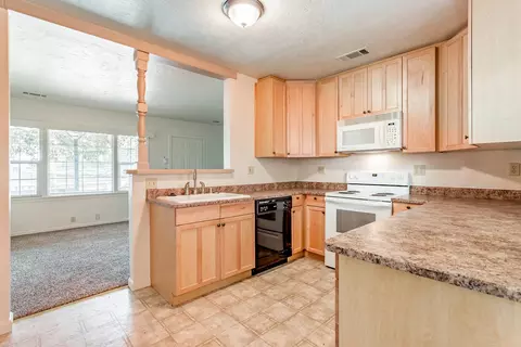 905 Parkview Ave, Redding, CA 96001 photo 6
