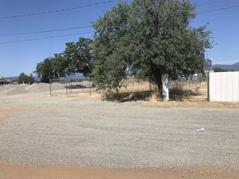 1140 Grand Ave, Redding, CA 96003 photo 2