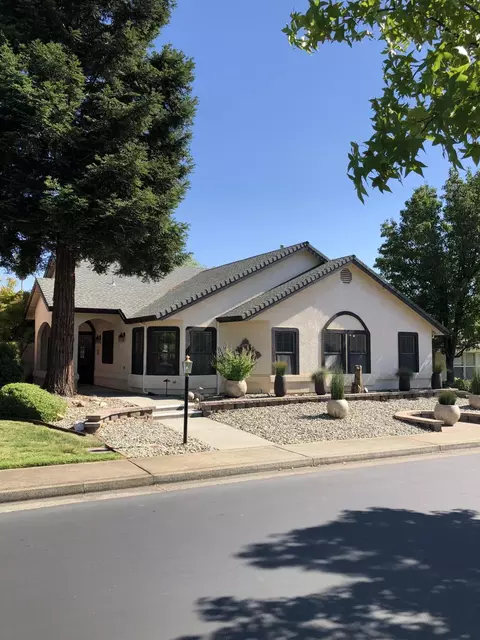 2017 Vineyard Trl, Redding, CA 96003 photo 1