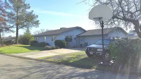 4279 White River Ct, Redding, CA 96003 photo 1