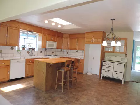 20568 Hudson St, Burney, CA 96013 photo 11