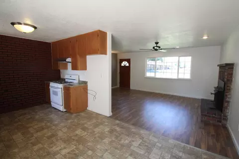 2331 Wilson Ave, Redding, CA 96002 photo 8