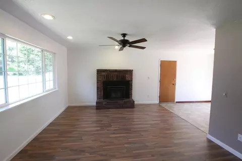 2331 Wilson Ave, Redding, CA 96002 photo 5