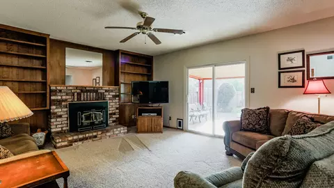 1803 Manchester Dr, Redding, CA 96002 photo 9