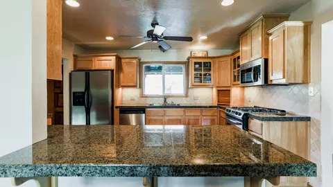1803 Manchester Dr, Redding, CA 96002 photo 8
