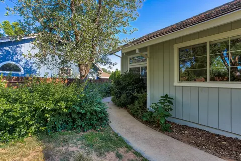 1429 White Water Cir, Redding, CA 96003 photo 40