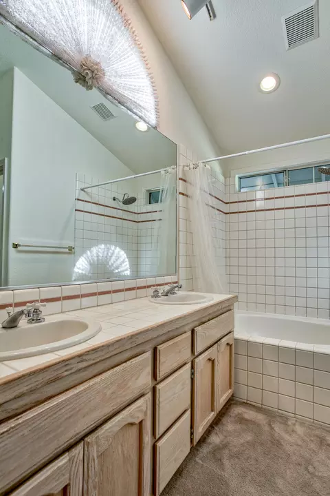 1429 White Water Cir, Redding, CA 96003 photo 34