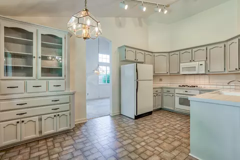 1429 White Water Cir, Redding, CA 96003 photo 15