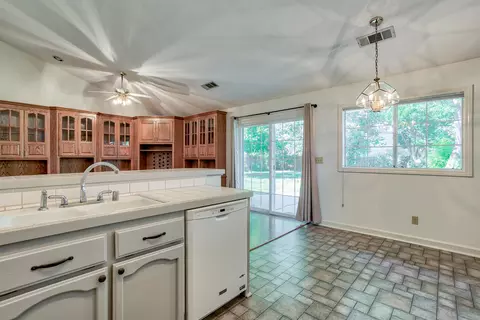 1429 White Water Cir, Redding, CA 96003 photo 17