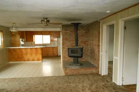 831 E Webb St, Montague, CA 96064 photo 5