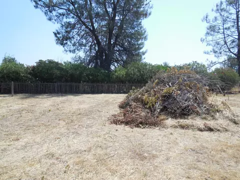 5231 Dino Dr, Anderson, CA 96007 photo 9